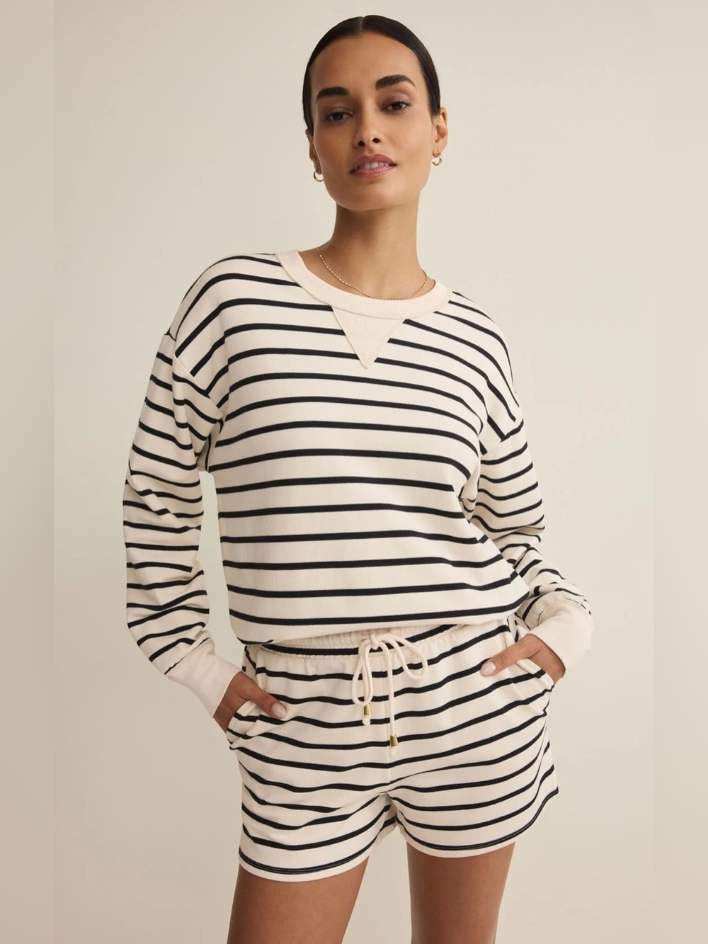 Z SUPPLY Stand Out Striped Sweatshirt & Dax Striped Short Set size large